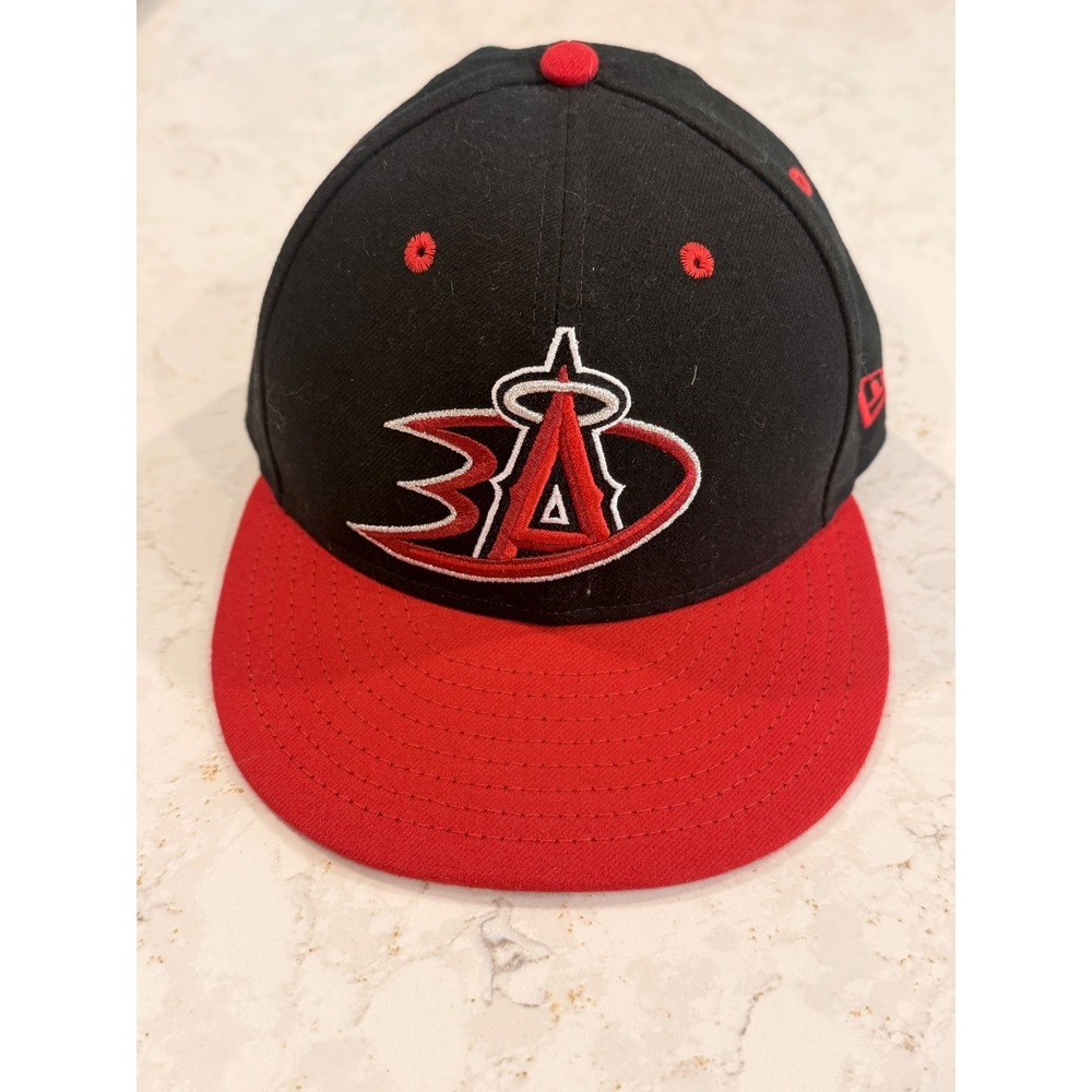 New Era 59FIFTY Los Angeles Angels x Ducks MLB Fitted Hat Size 6 7/8 Cap Black